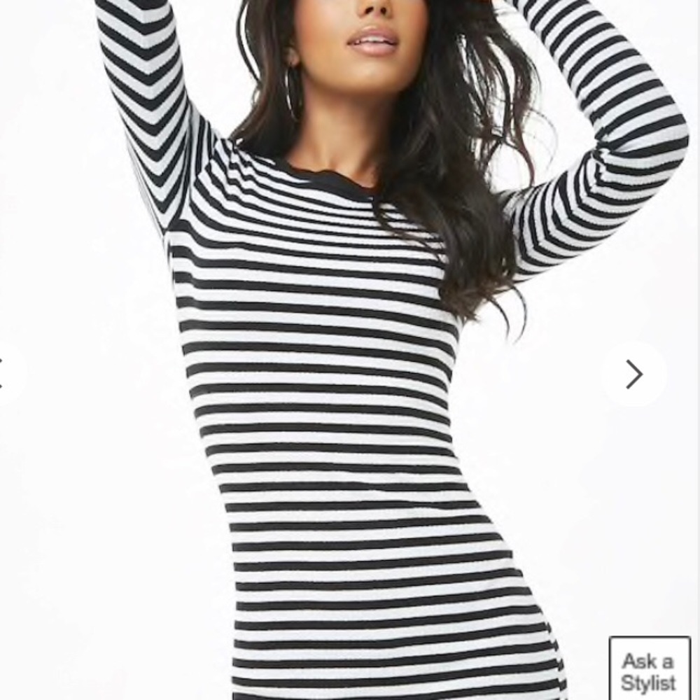 Black and white long sleeve dress